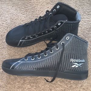 NEVER WORN - Reebok